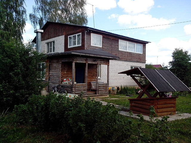 дом пгт. Новозавидовский